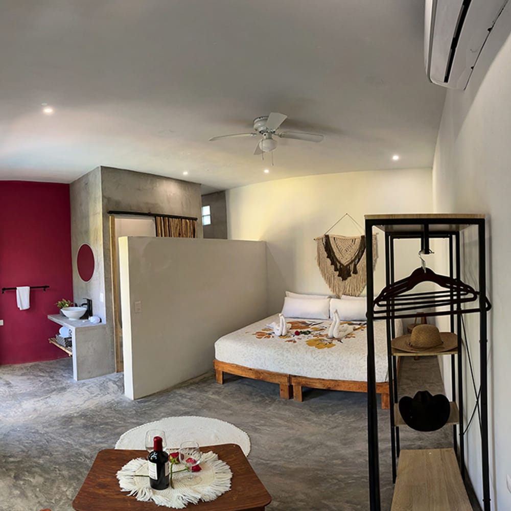Classic Single Room