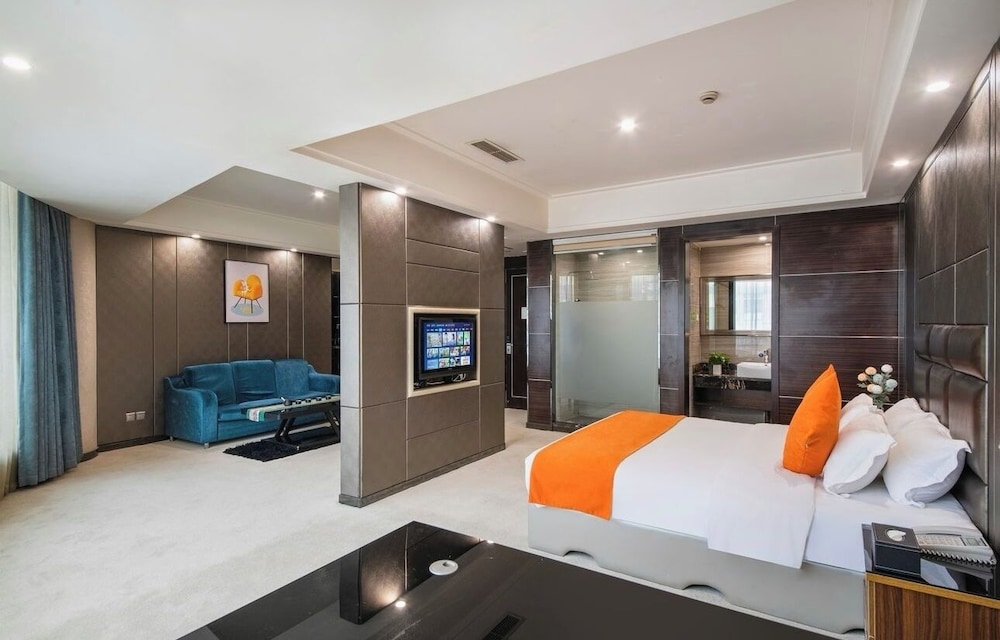 Superior Suite