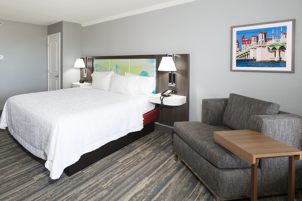 Room, 1 King Bed, Jetted Tub (Beach Side) photo 2