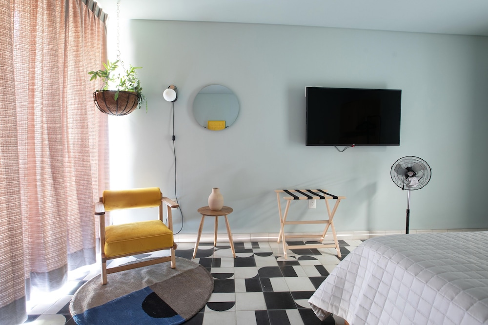Standard Room (Studios 2 - 5 - 6 - 7) photo 2