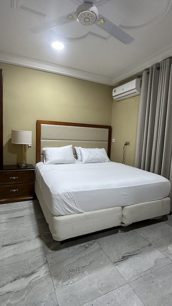 Executive Room