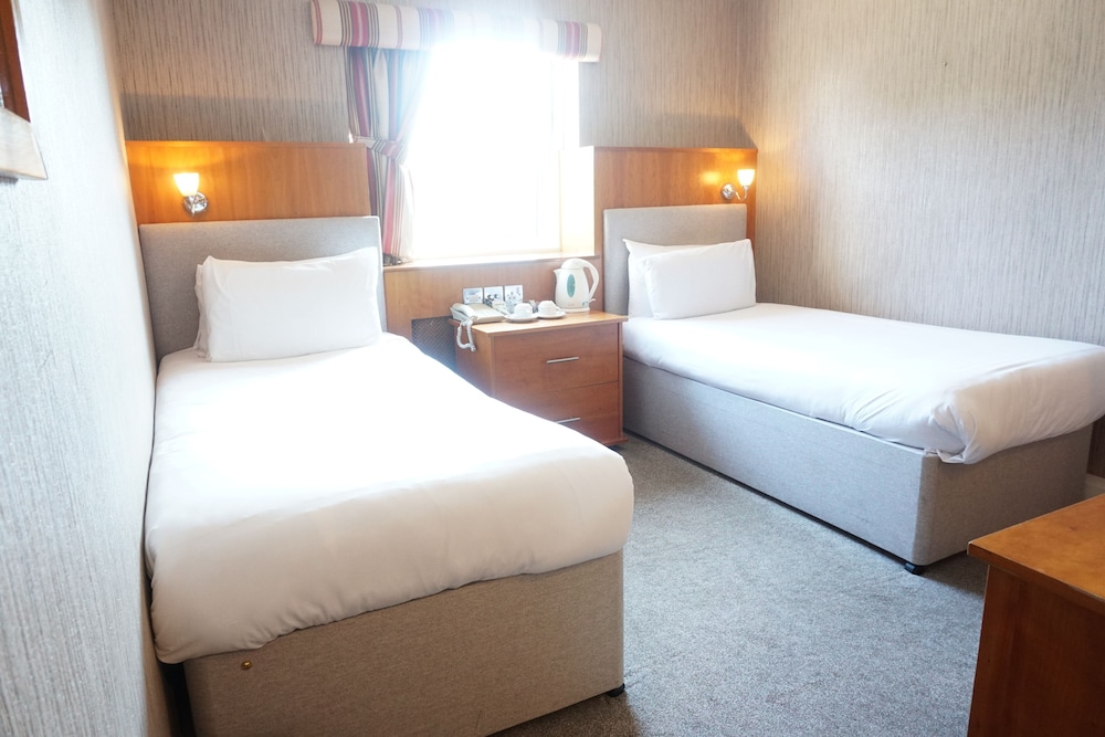 Standard Twin Room - Photo 2