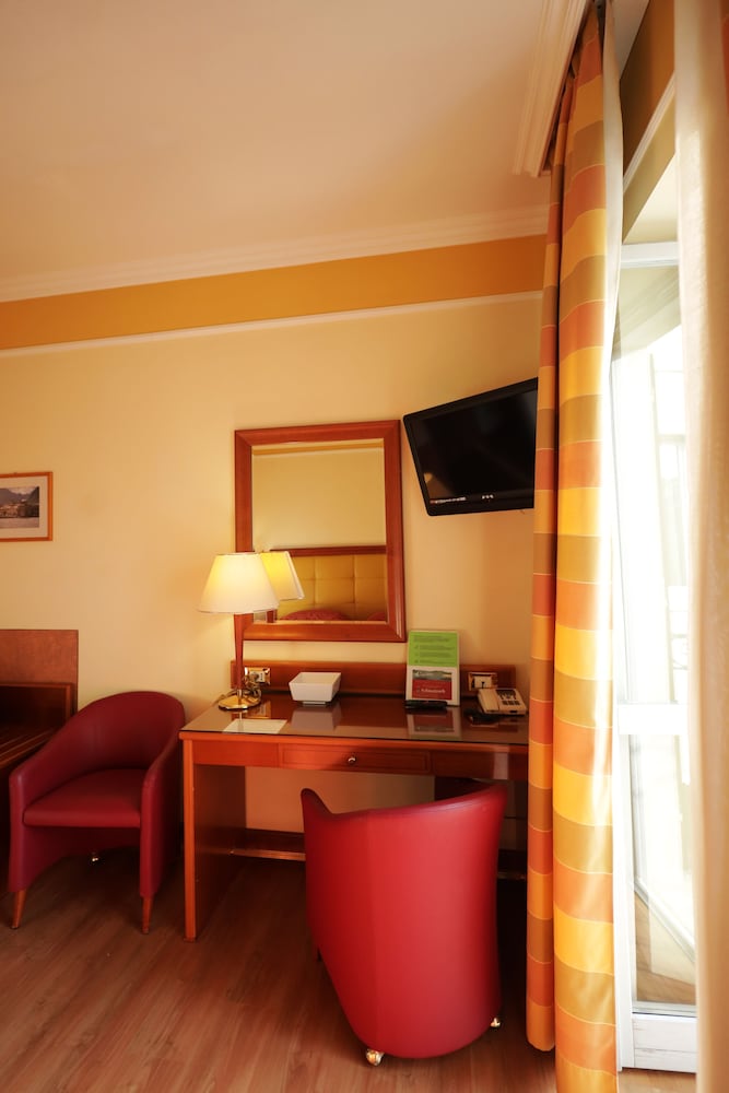Standard Double or Twin Room - Photo 3