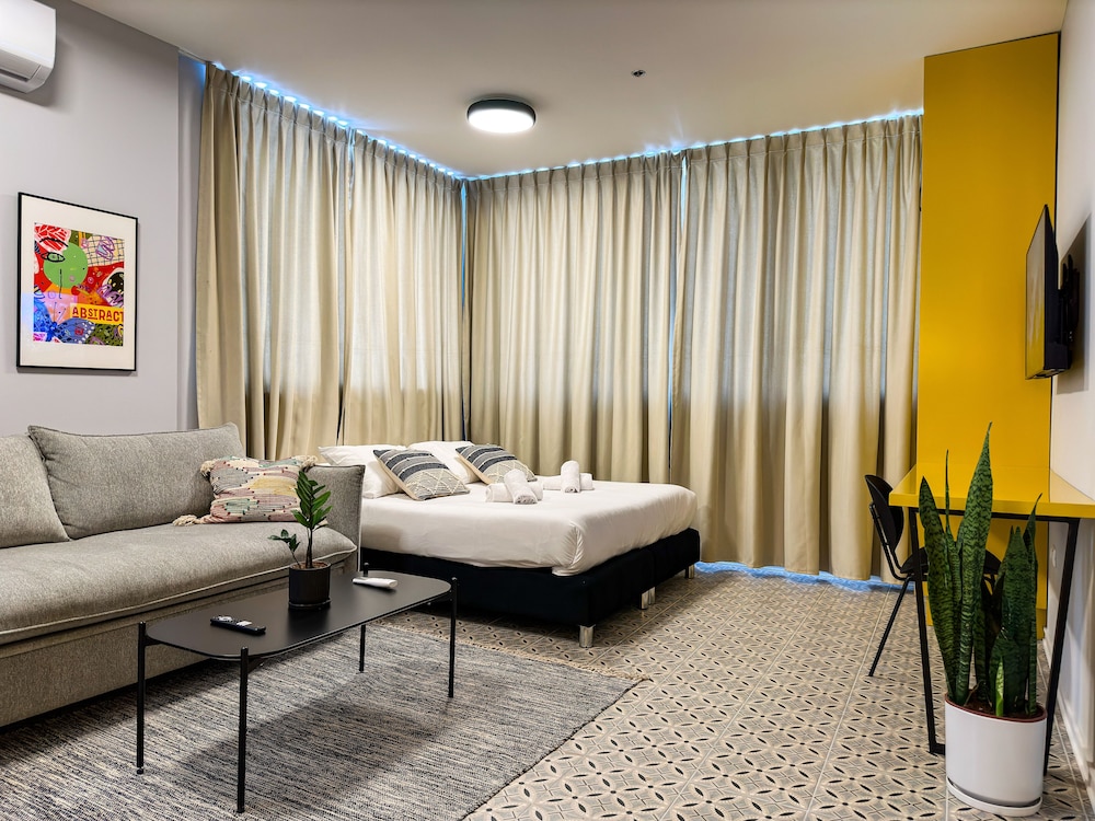 Luxury Studio Suite photo 2