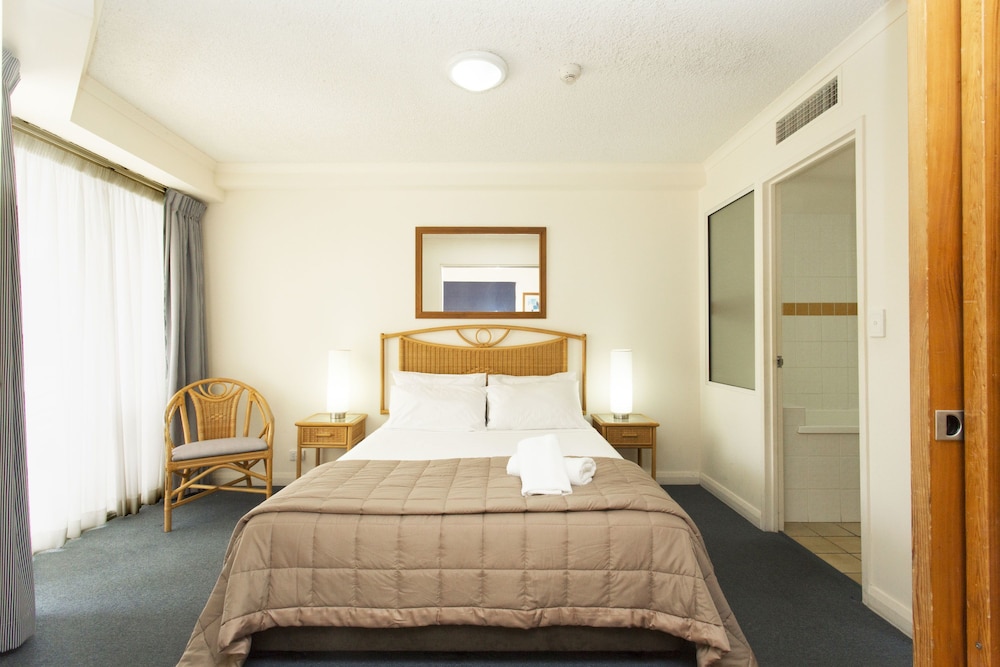 Room, 2 Bedrooms
