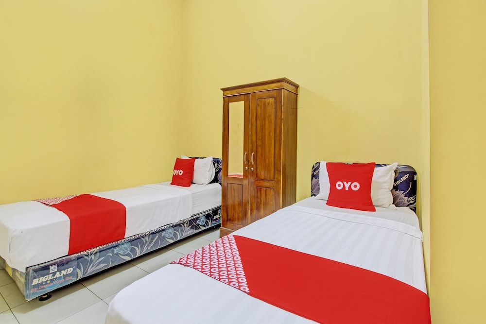 Standard Twin Room - Photo 12