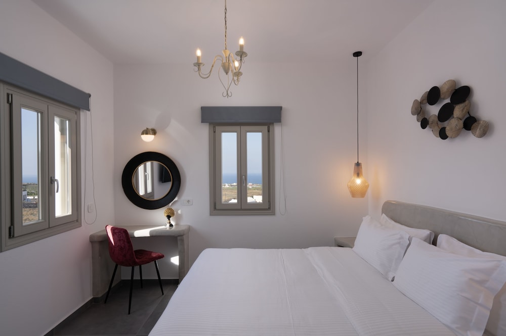 Signature Suite with Balcony & Hot Tub
