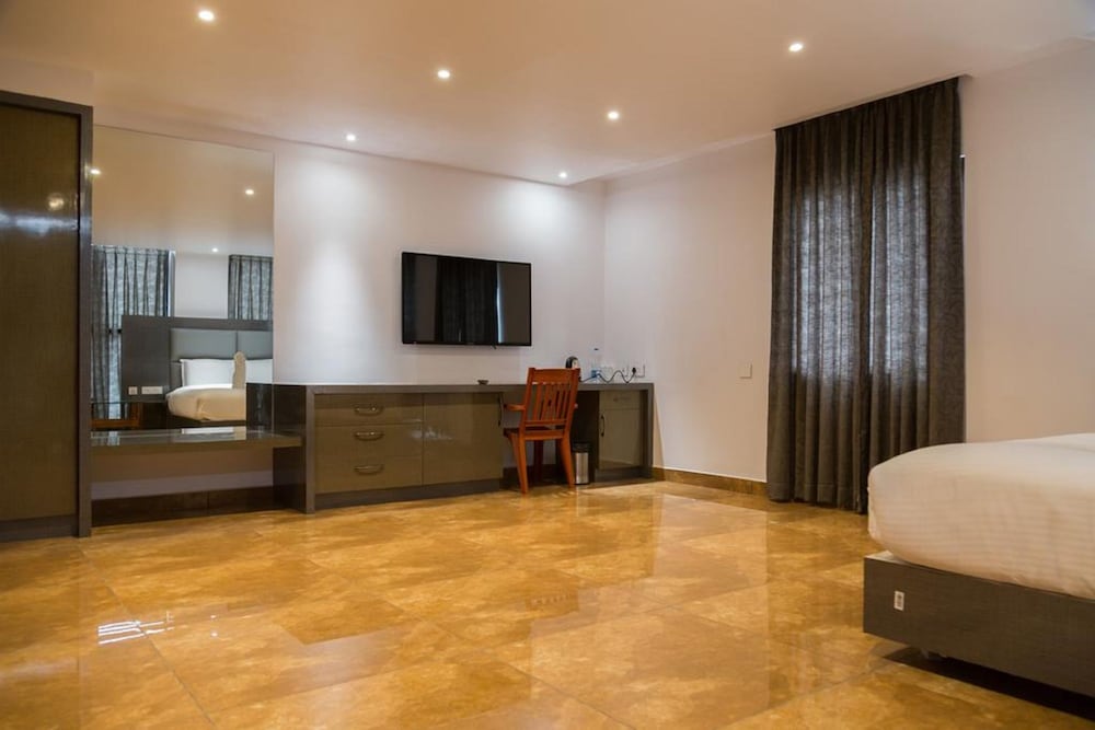 Suite, City View photo 2