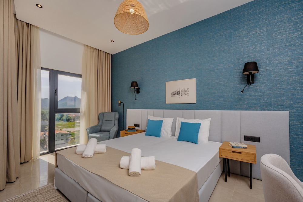 Standard Double or Twin Room, Sea View photo 1