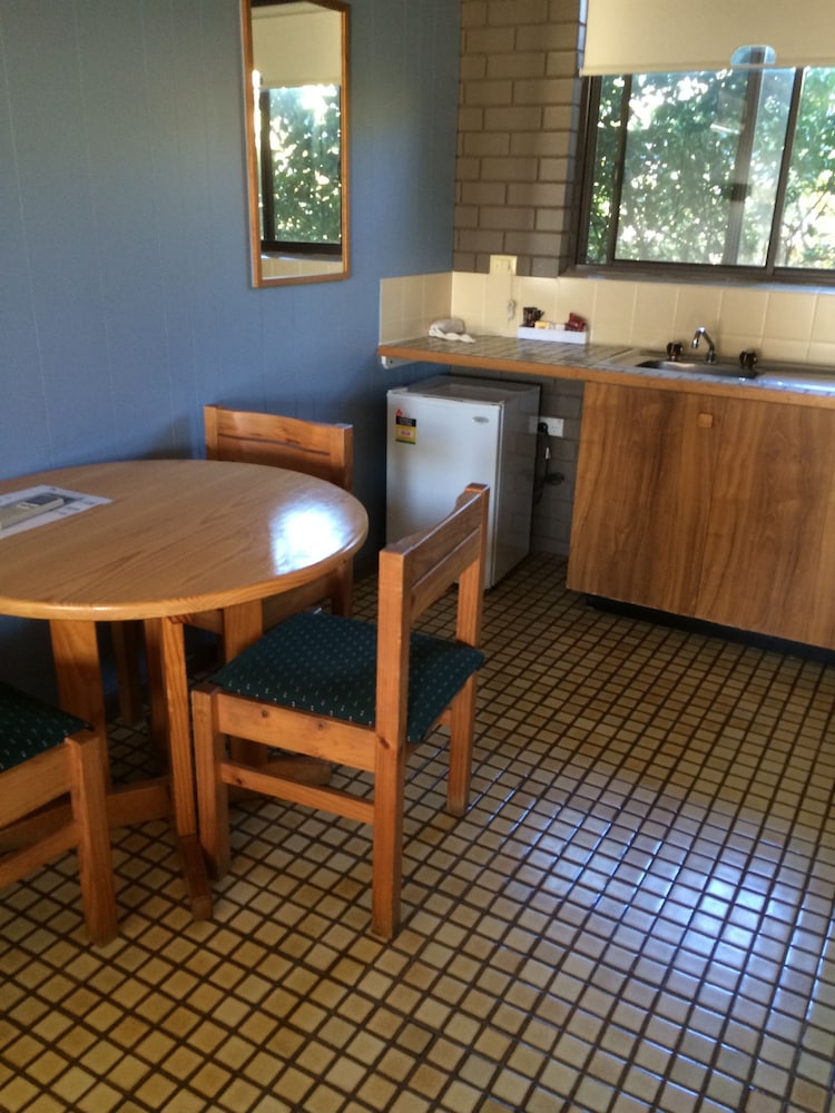 Economy Double Room, 1 Bedroom, Refrigerator, Garden Area photo 2