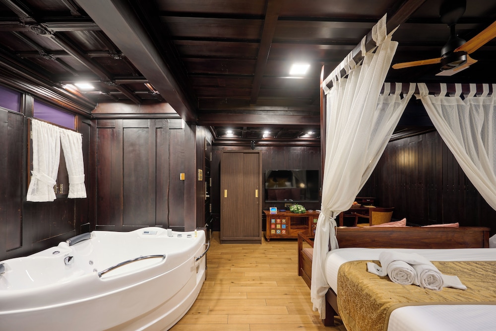 Elite Room