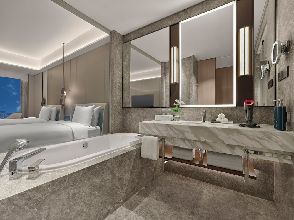 Twin One Bedroom Suite Executive Tower thumbnail 5