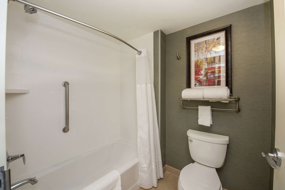 Suite, 2 Queen Beds, Accessible (Hearing) - Photo 5