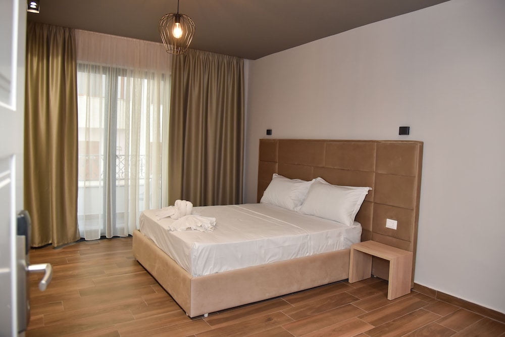 Standard Double Room, 1 Queen Bed, Balcony, Sea View