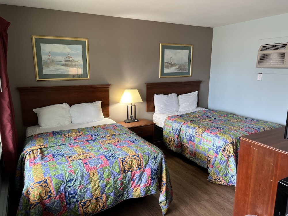 Standard Room, 2 Double Beds (Pets Allowed)