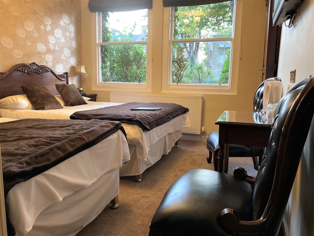 Classic Twin Room, Ensuite