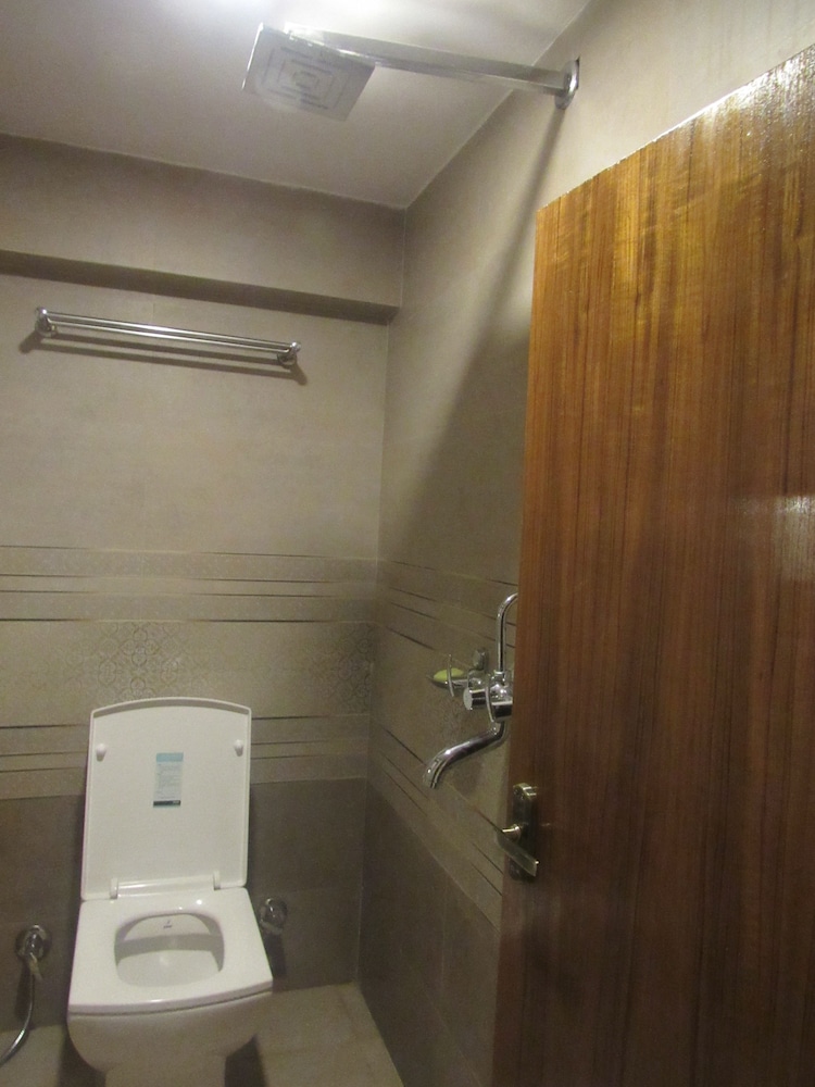 Deluxe Twin Room, 2 Bedrooms photo 3