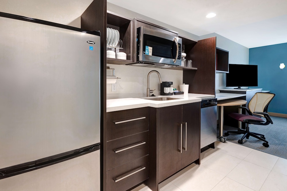 Basic Suite, 1 Bedroom, Non Smoking - Photo 5