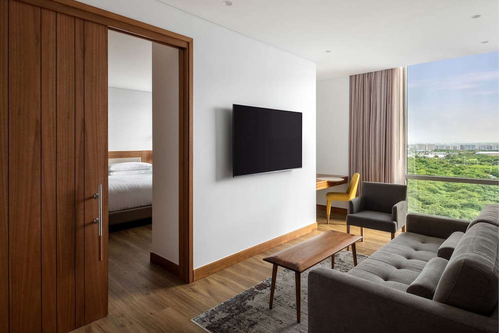 Club Room, 2 Double Beds - Photo 5