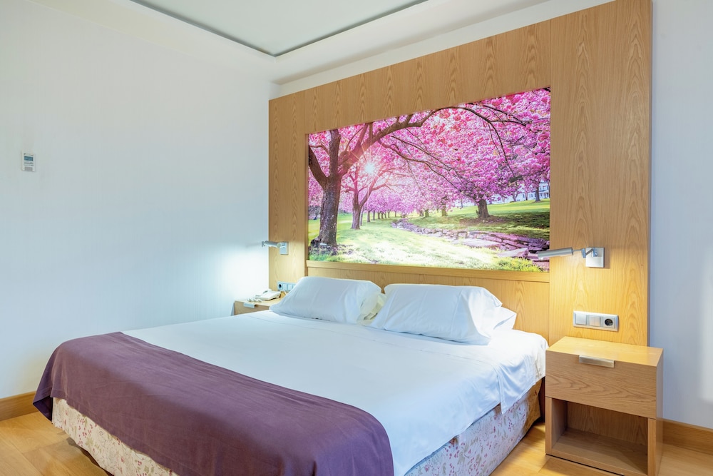 Standard Double Room - Photo 1