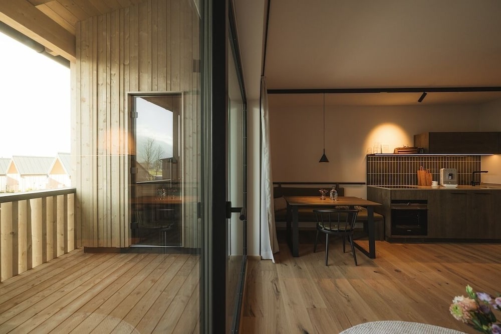 Standard Suite, Balcony