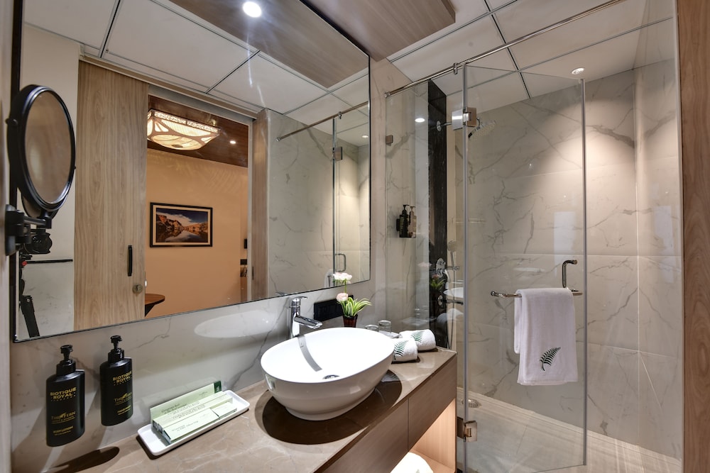 Premium Room, 1 King Bed