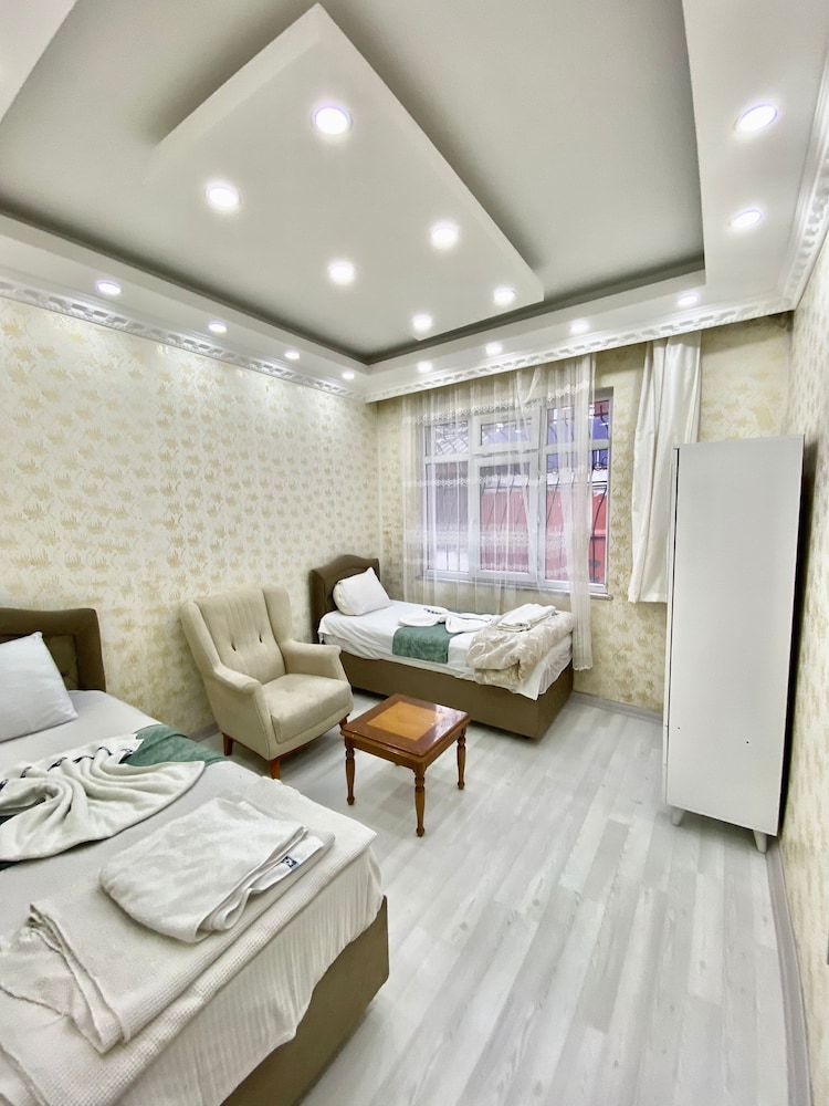 Luxury Villa photo 1