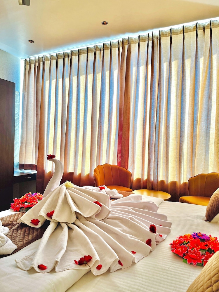 Executive Suite photo 3