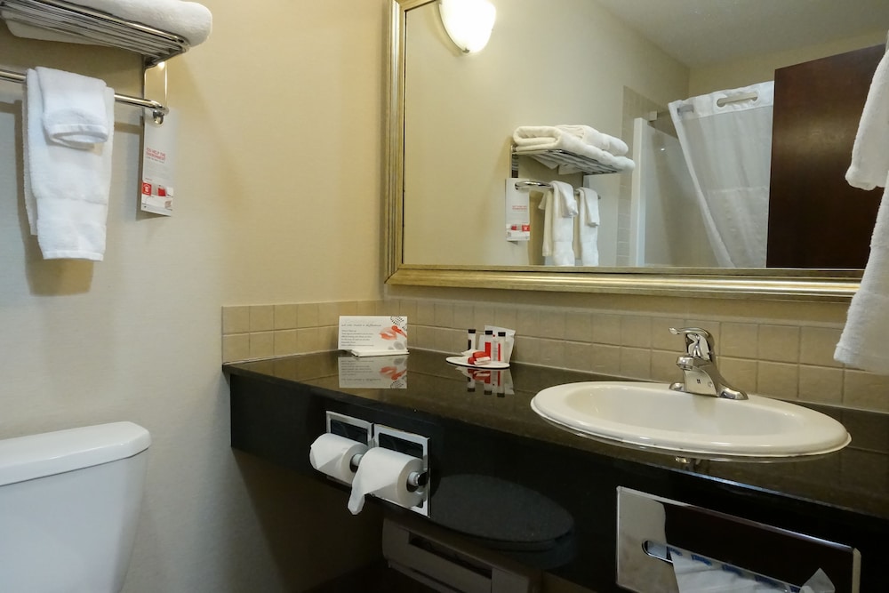 Room, Multiple Beds, Non Smoking - Photo 5