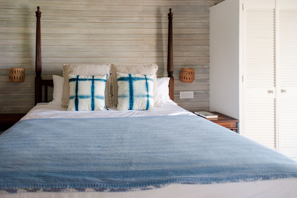 Superior Studio, 1 King Bed, Kitchen, Ocean View (Carib Suite)