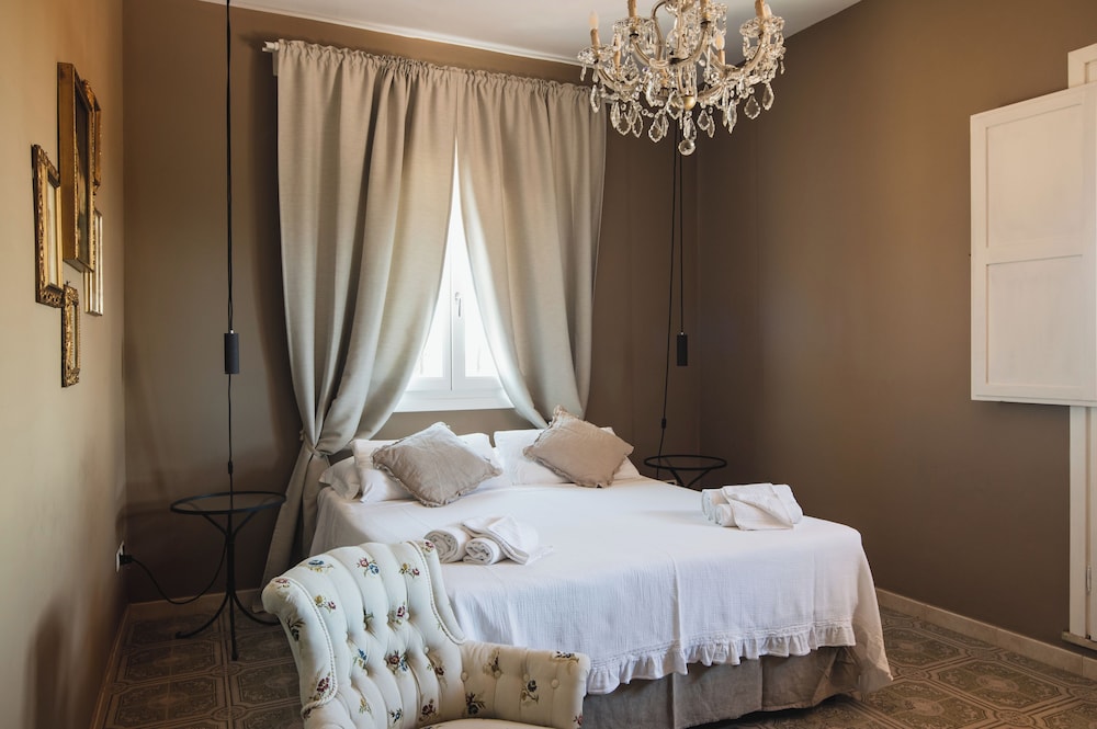 Junior Studio Suite, Garden View