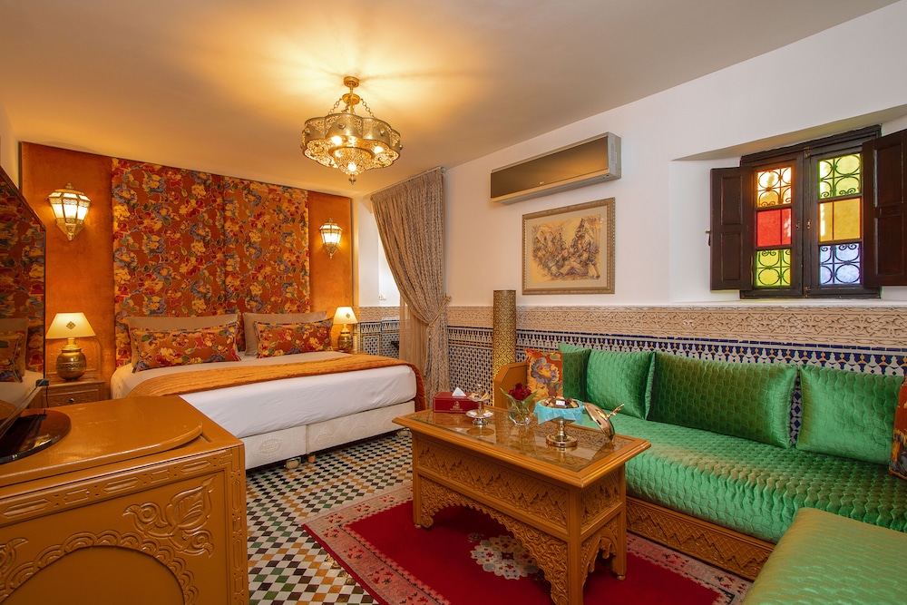 Prestige Suite - Photo 8