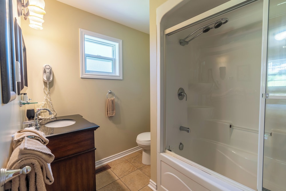Luxury Cottage, 3 Bedrooms (Muskokan) photo 3