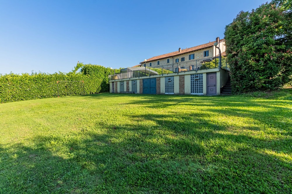 Antico Casale Vignale Stunning View and Pool, Billede 42