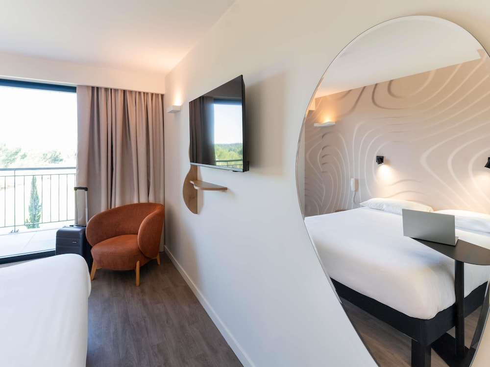 Standard Room, 1 Double Bed - Photo 4