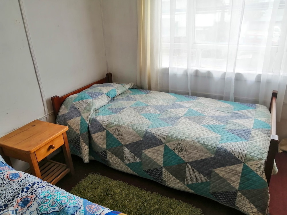 Standard Triple Room, Multiple Beds, Non Smoking photo 3