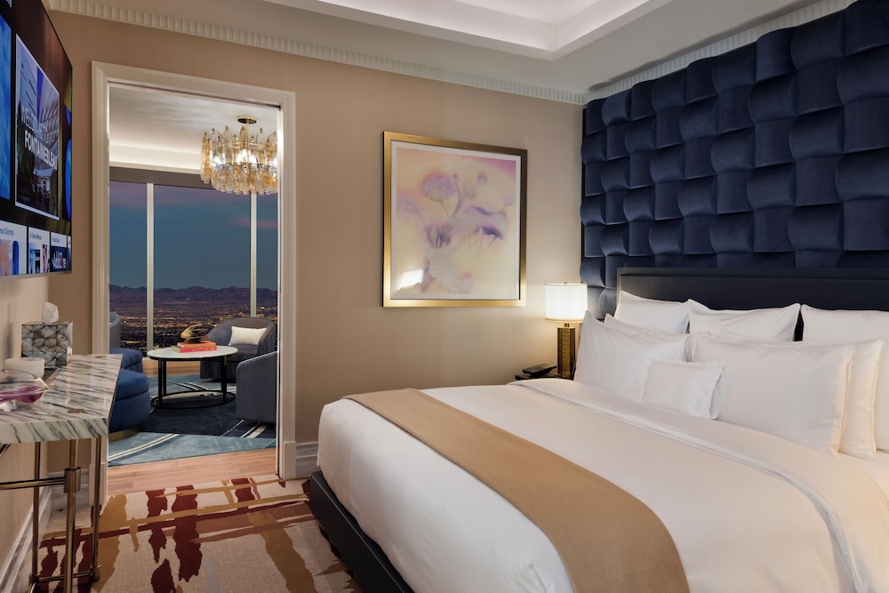 Fleur de Lis Maison Suite