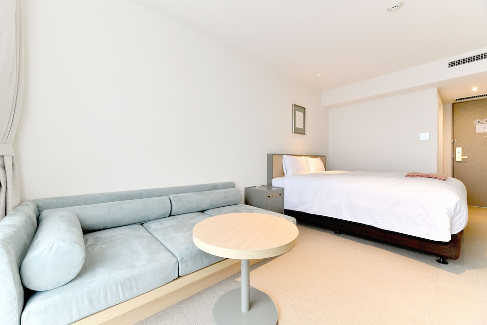 Superior King Room, Non Smoking - Photo 2