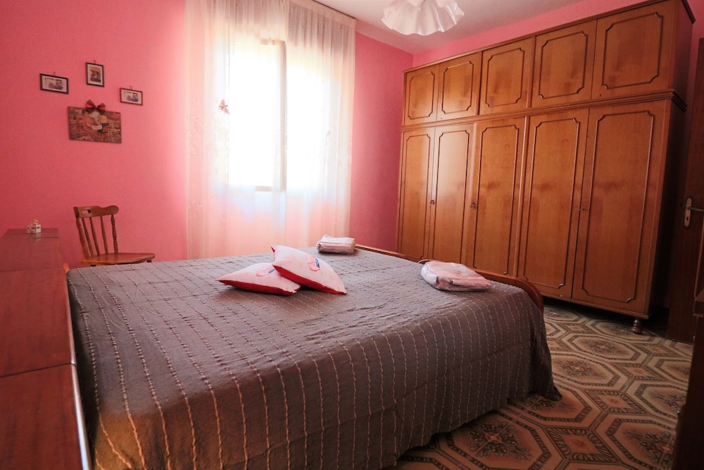 House, 2 Bedrooms, 2 Bathrooms (John Lee Hooker) photo 2