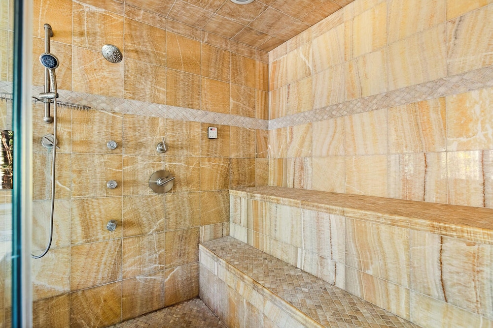 Cabin, Multiple Beds, Patio, Mountain View (Summit Pine Lodge) photo 2