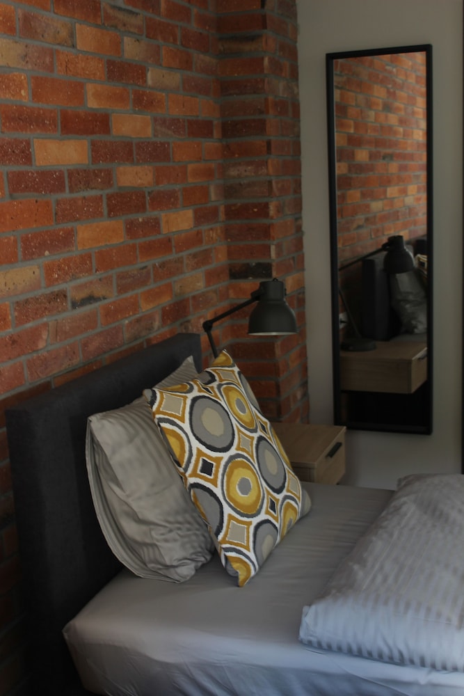 Traditional Studio Suite (3) photo 2