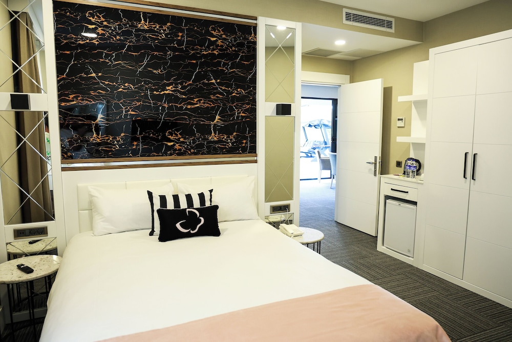 Luxury Room photo 1