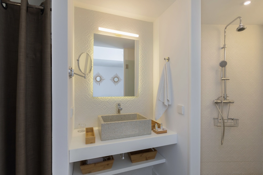 Junior Suite, Terrace, Pool View - Photo 6