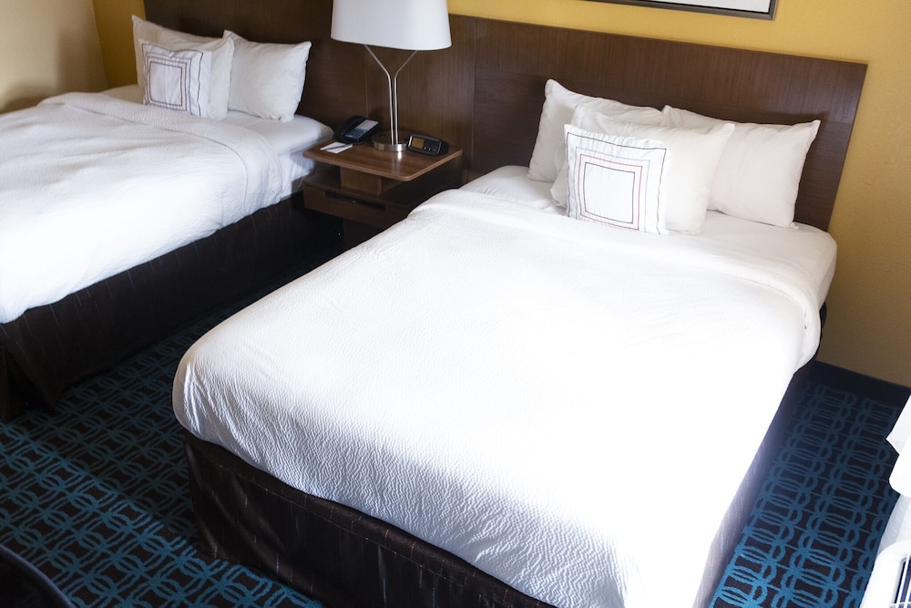 Room, 2 Queen Beds - Photo 2