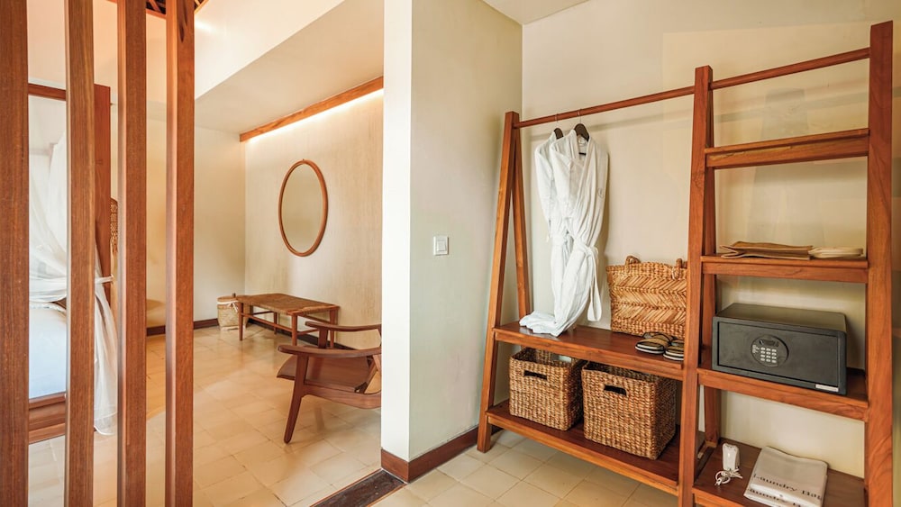 One Bedroom Pool Villa - Photo 9