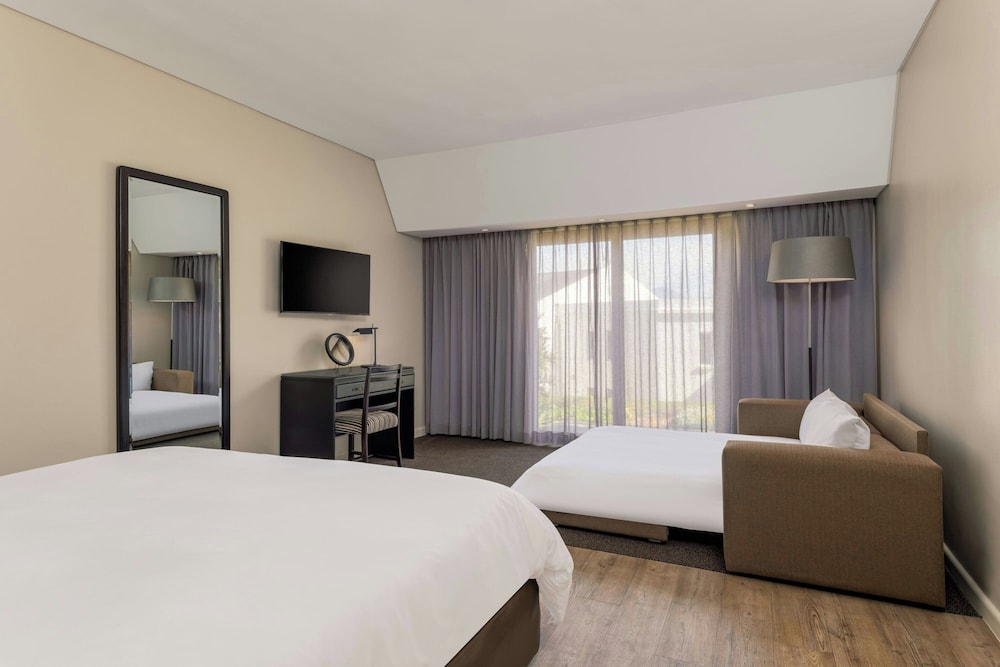 Classic Room, 1 King Bed with Sofa bed photo 1