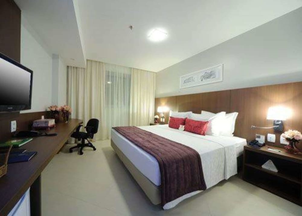 Deluxe Double Room thumbnail 6