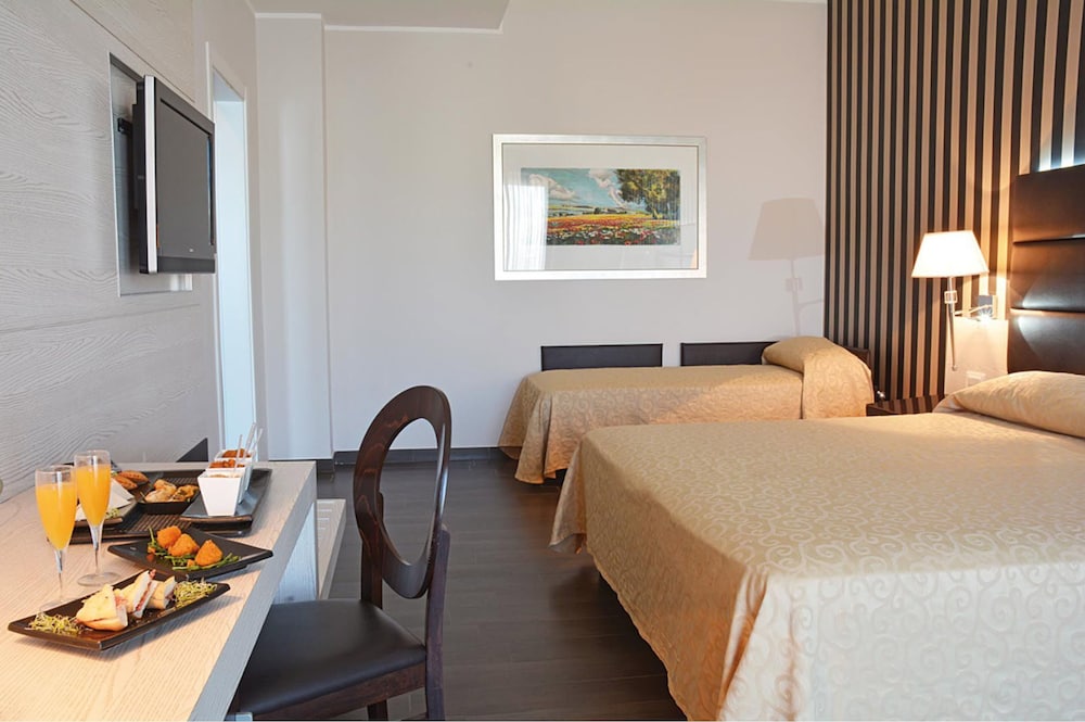 Triple Room photo 2