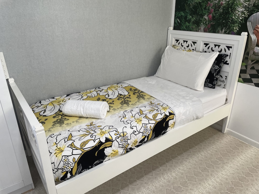 Group or Family Room with Ensuite photo 2