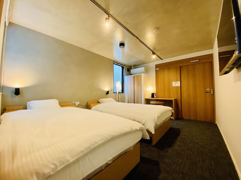 Superior Twin Room (501)